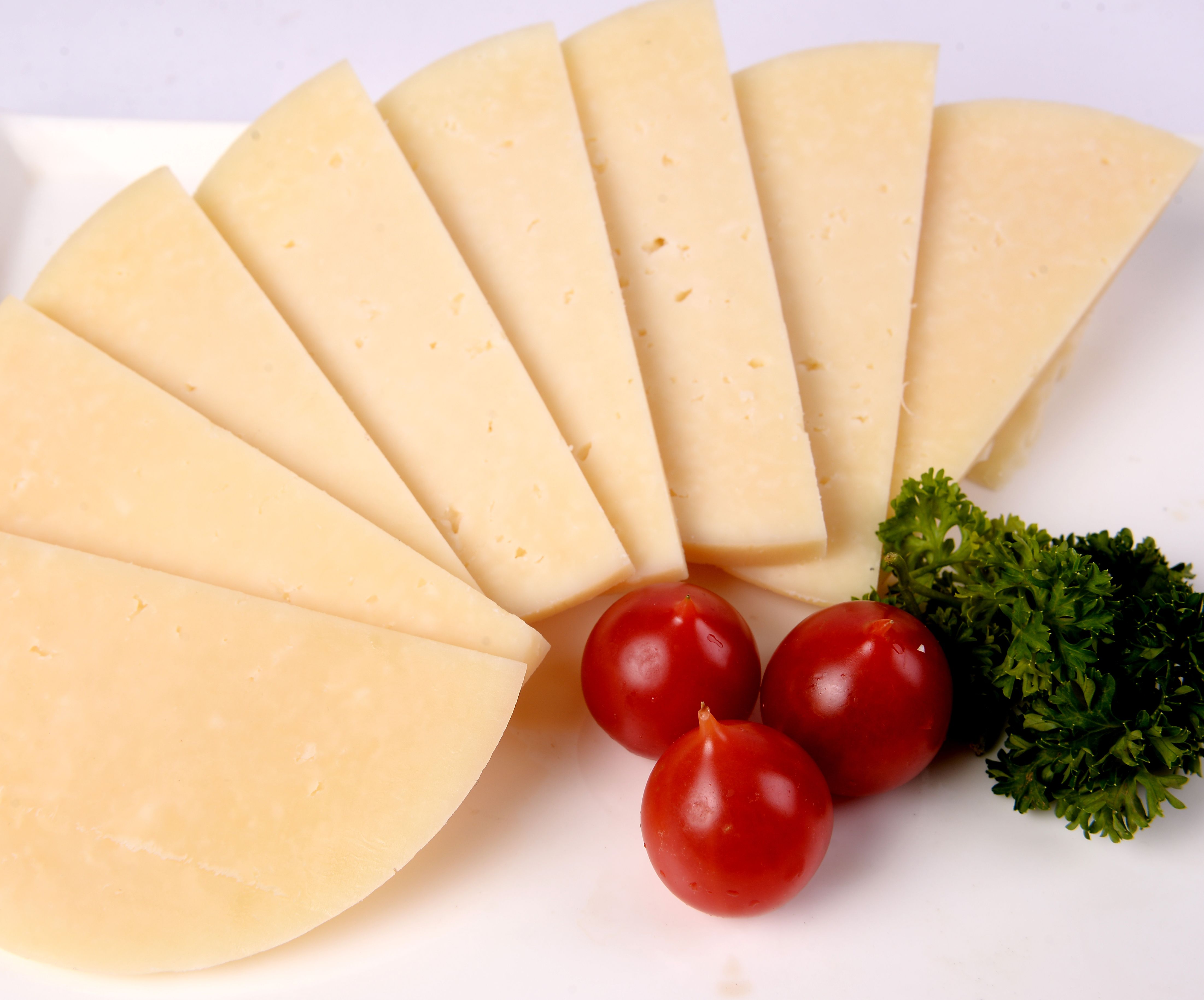 奶酪控的福音！盘点世界各地的美味奶酪，看看你吃过几种了_戈尔贡佐拉_意大利_法国